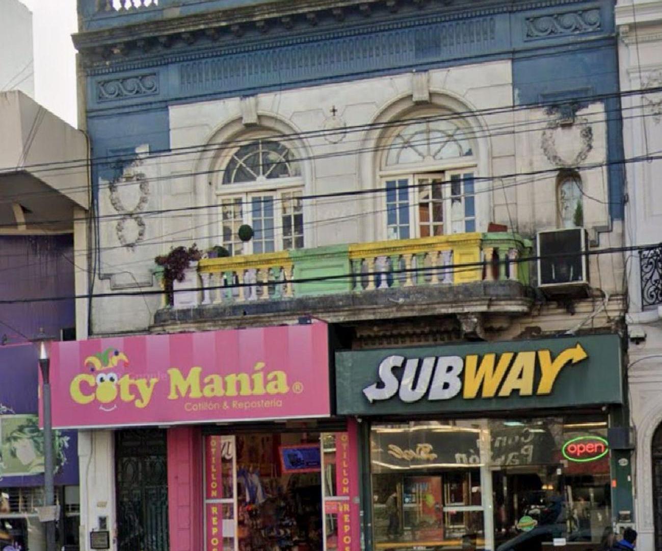 Foto de VTA AV RIVADAVIA 6200 2 LOCALES 3343M2 CONSTRUIBLE, imagen 1