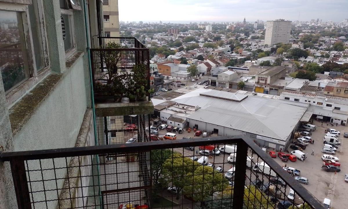 3 AMBIENTES TODO EXTERNO C/BALCÓN Y VISTA PANORÁMICA, EXCELENTE ZONA