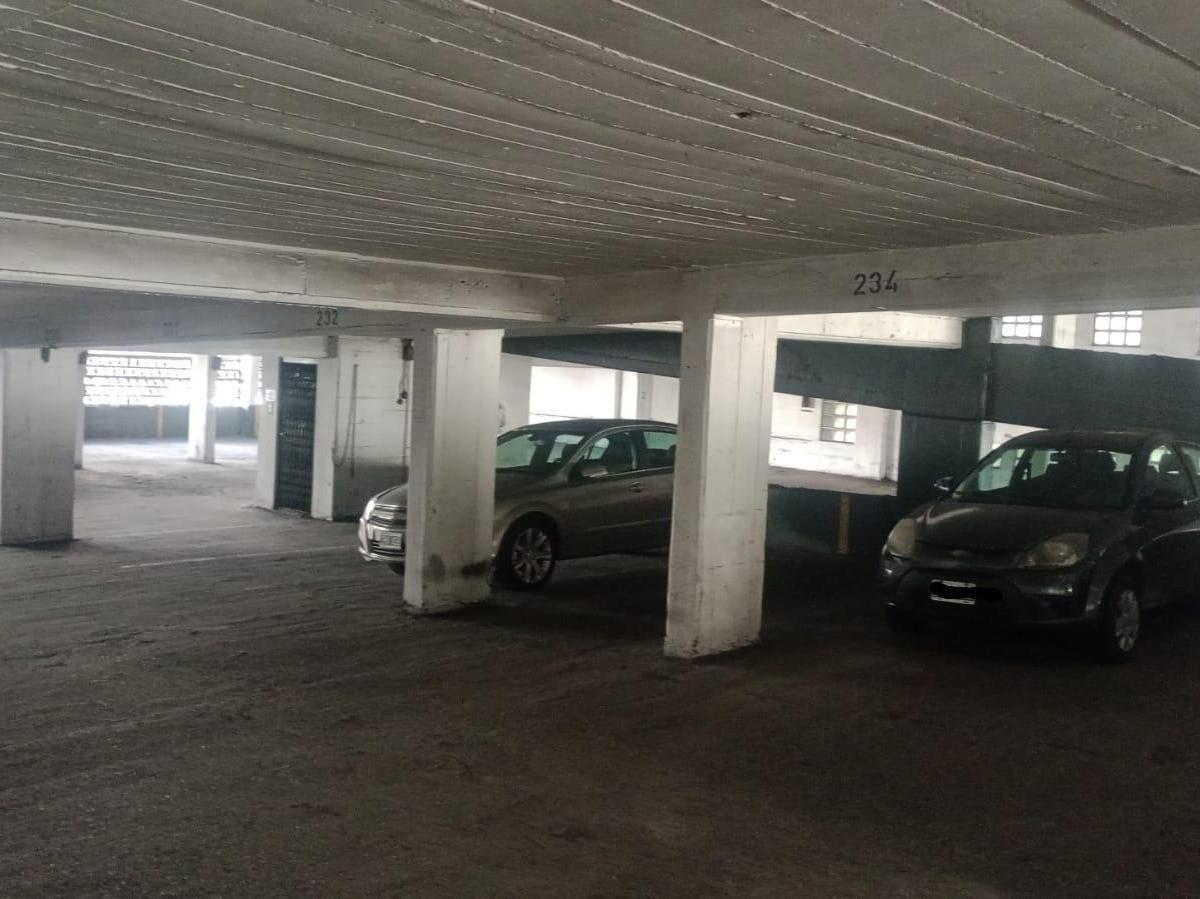 Foto de COCHERA FIJA DE EXCELENTE ACCESO EN PLENO CENTRO, imagen 2