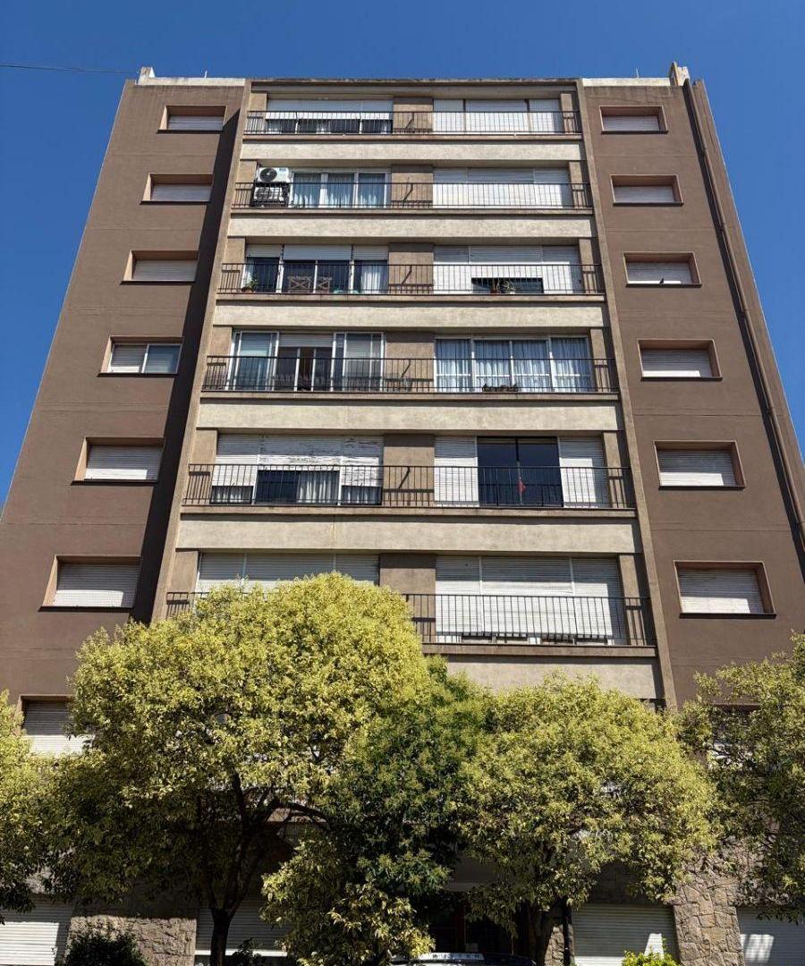 EXCELENTE OPORTUNIDAD !!, 3 AMBIENTES TODO A NUEVO, 65 M2. EN INMEJORABLE UBICACIÓN Y ENTORNO