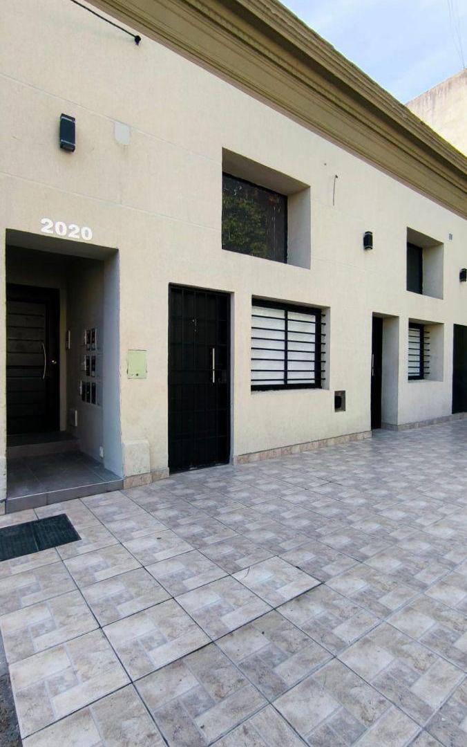 EN EXCELENTE UBICACIÓN, PH EN DÚPLEX DE 2 AMBIENTES A ESTRENAR, 45 M2, CON BALCÓN TERRAZA