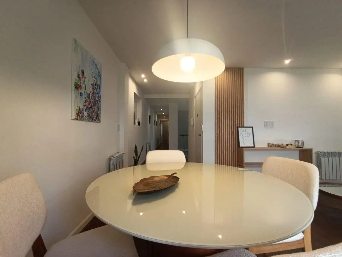 EXCELENTE Y AMPLI SEMIPISO DE 3 AMBIENTES EXTERNO, 76 M2. TODO A NUEVO EN INMEJORABLE UBICACIÓN 8