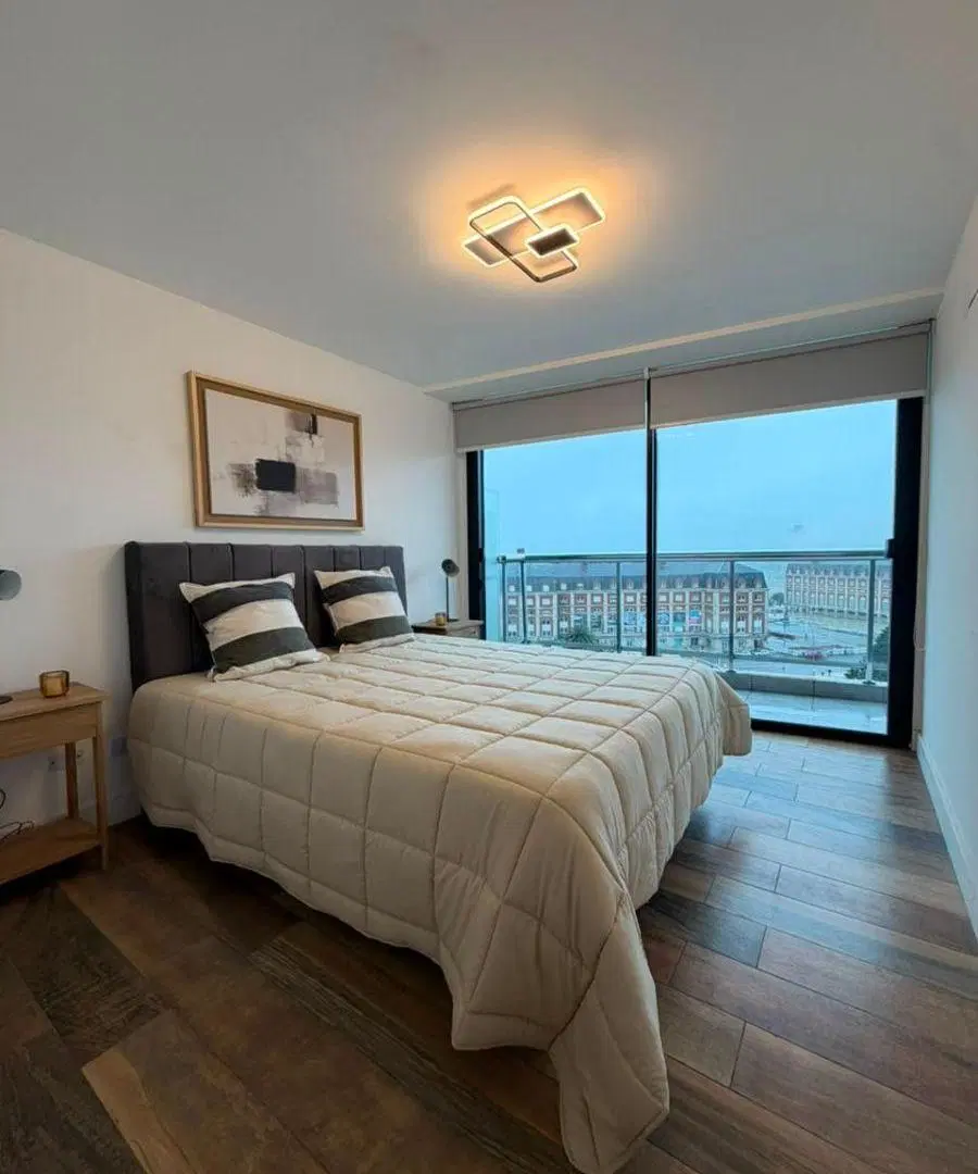 EXCELENTE DEPARTAMENTO DE 2 AMB. EXTERNO C/PLENA VISTA AL MAR, A ESTRENAR, 60 M2 FTE. A PZA.COLÓN 4