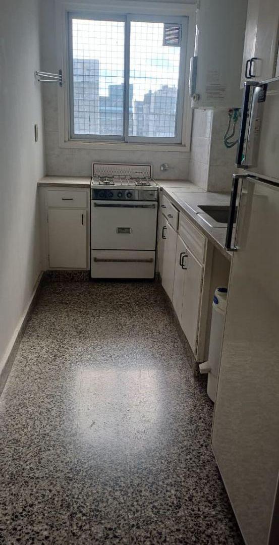 Foto de AMPLIO E IMPECABLE 2 AMBIENTES TODO A LA CALLE,44M2.,APTO CRÉDITO, imagen 3