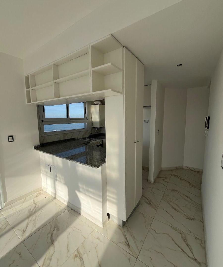 Foto de VENTA DE 2 AMBIENTES A ESTRENAR, EXTERNO, VISTA PLENA AL MAR, 49 M2 EN, imagen 2