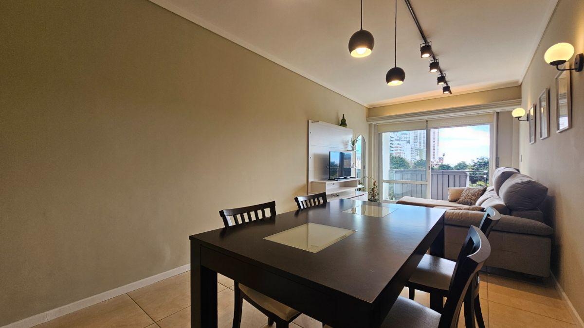 Foto de GRAN DEPARTAMENTO DE 2 AMBIENTES EXTERNO C/BALCÓN Y DEPEND., A NUEVO, imagen 1
