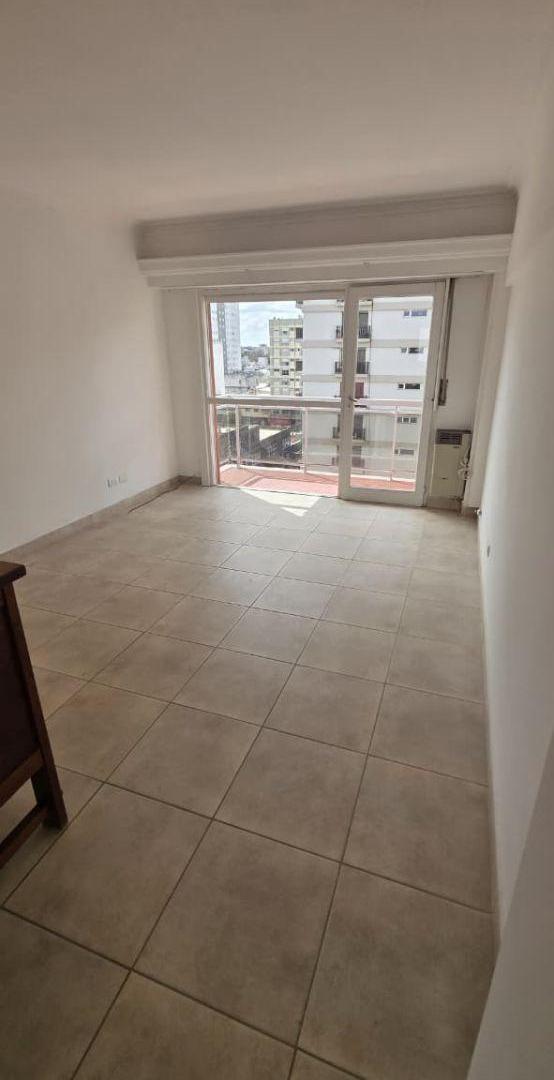 Foto de EXCELENTE 2 AMBIENTES EXTERNO C/BALCÓN Y DEPEND., 52 M2. TODO A NUEVO, imagen 1