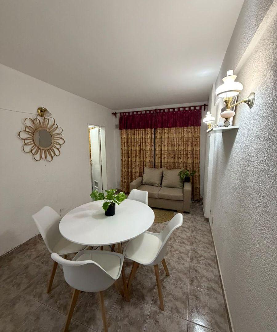Foto de AMPLIO MONOAMBIENTE LATERAL CON BALCÓN Y VISTA ABIERTA, 34 M2., TODO A, imagen 1