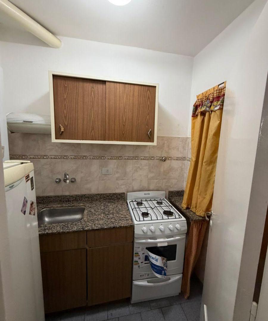 Foto de AMPLIO MONOAMBIENTE LATERAL CON BALCÓN Y VISTA ABIERTA, 34 M2., TODO A, imagen 2