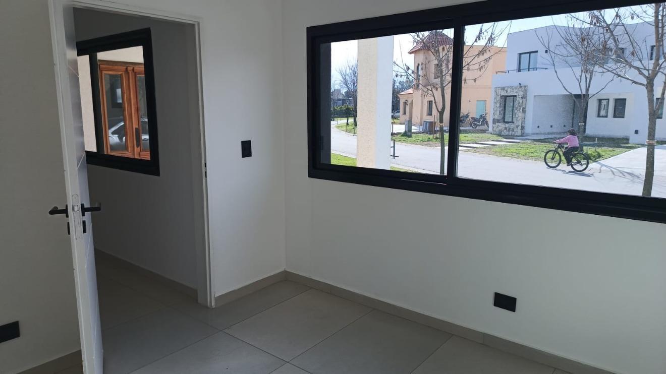 Foto de Casa a estrenar en Barrio San Pablo - Financiación privada, imagen 4
