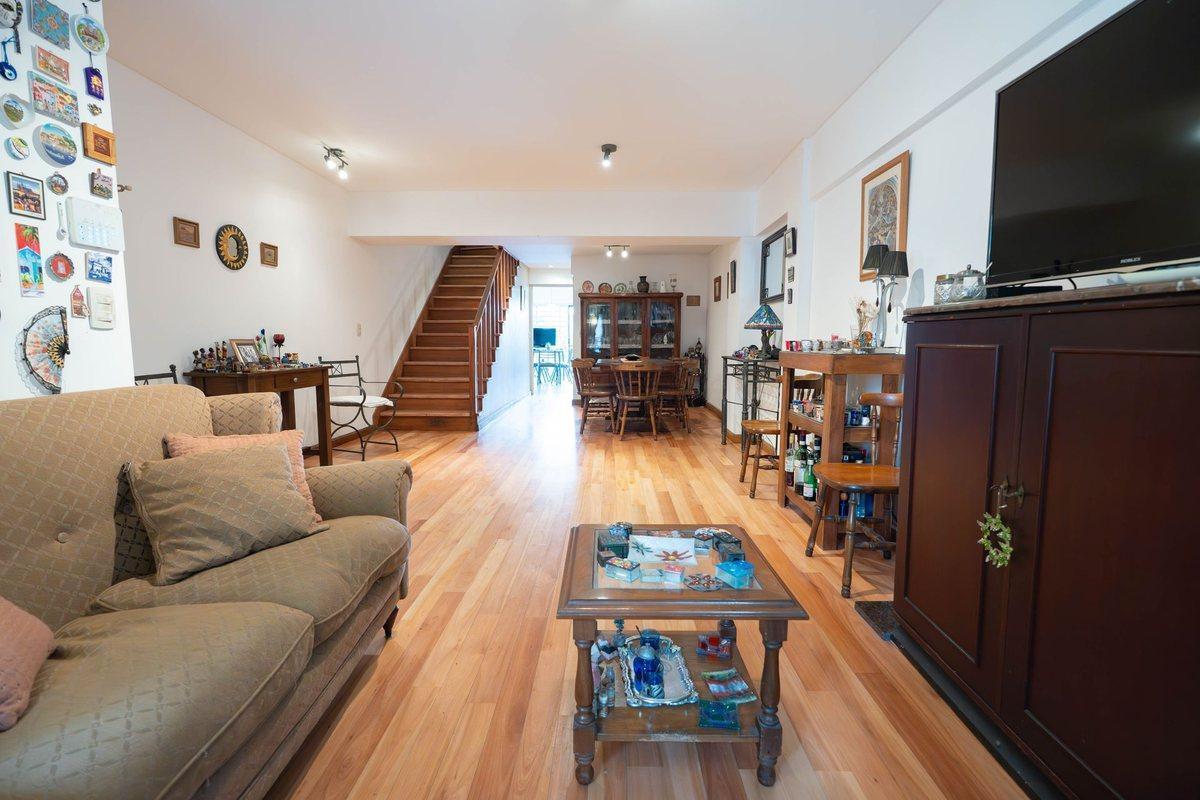 Venta Triplex Cochera Pileta Quincho Villa Urquiza 4