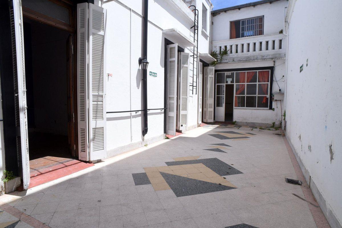Venta Casa Apta Comercial en Barracas 3