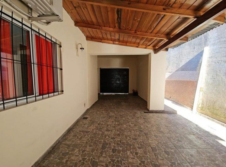 VENTA CASA 5 AMB LOTE 8,66X40 ZONA LANUS 4