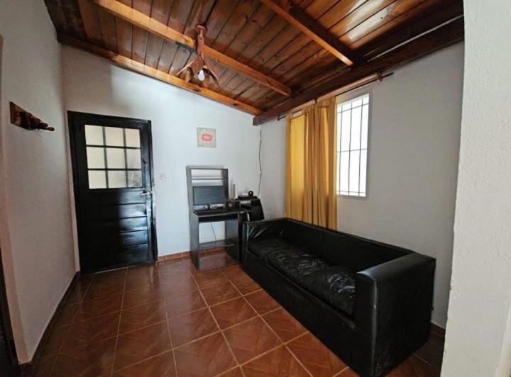 VENTA CASA 5 AMB LOTE 8,66X40 ZONA LANUS 5
