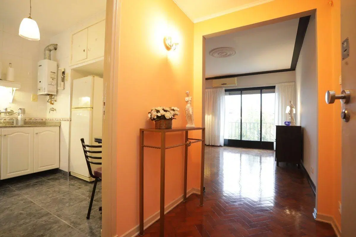 VENTA - DEPTO 3 AMB. IMPECABLE C/BALCON 4