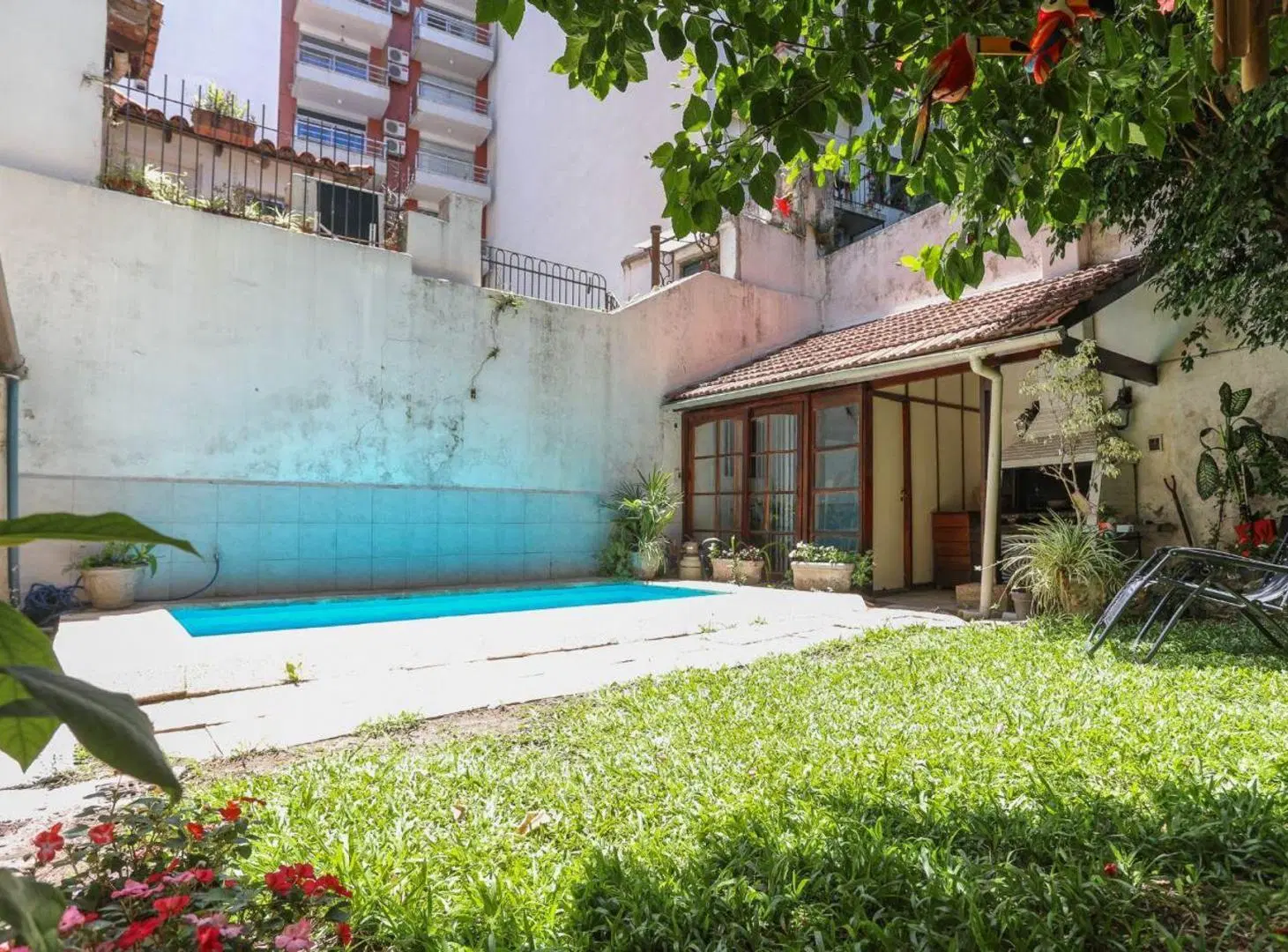 Venta departamento 4 ambientes/pileta propia. 5
