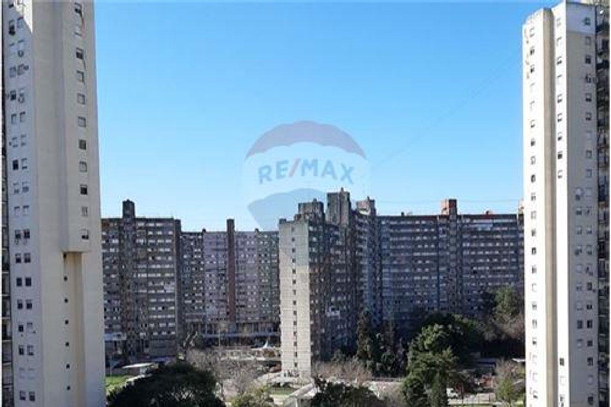 VENTA DPTO. 3 AMB.-M/LUMIN.-PISO ALTO- V. LUGANO