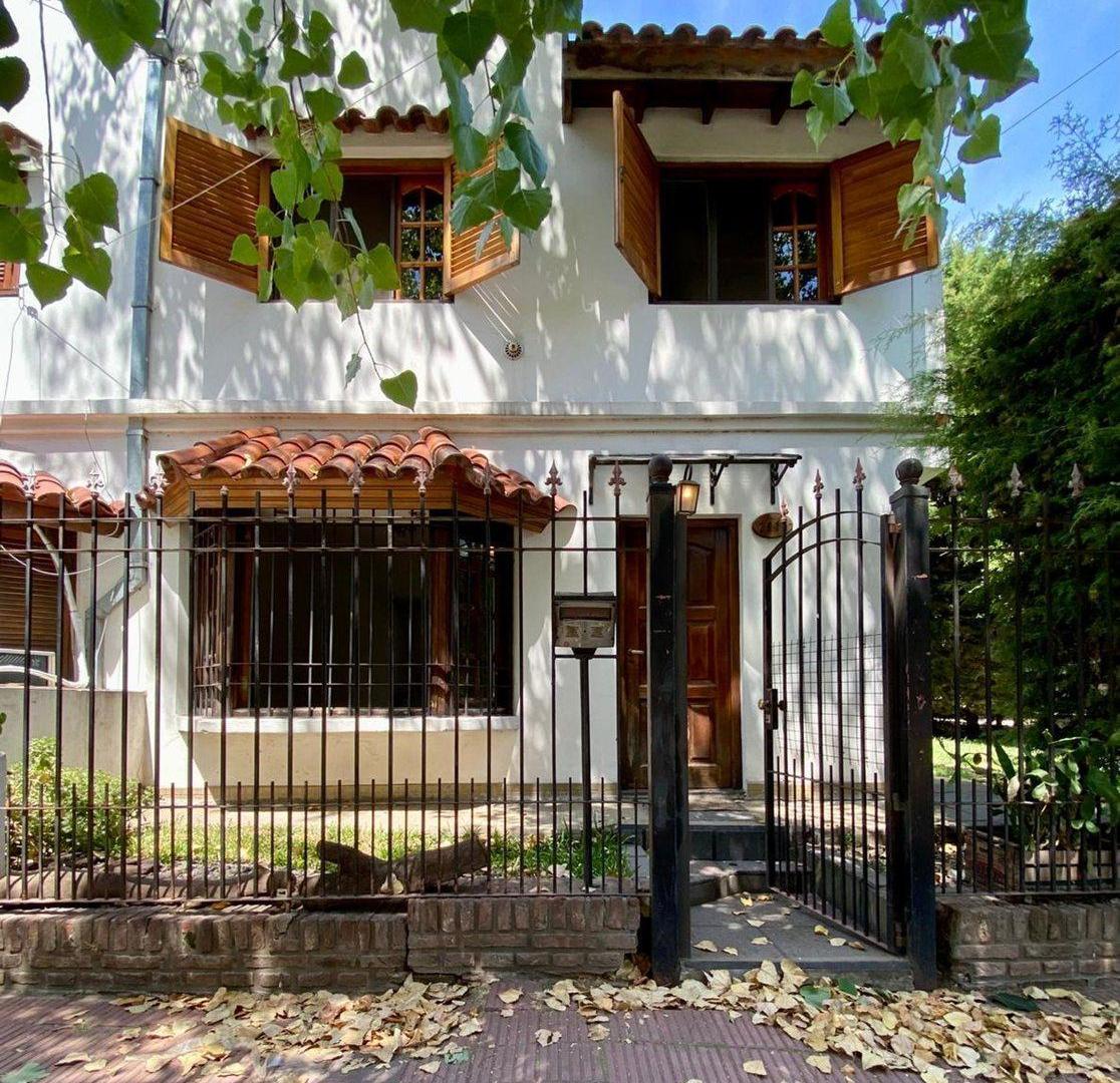 VENTA DUPLEX 4 AMBIENTES SEMICERRADO