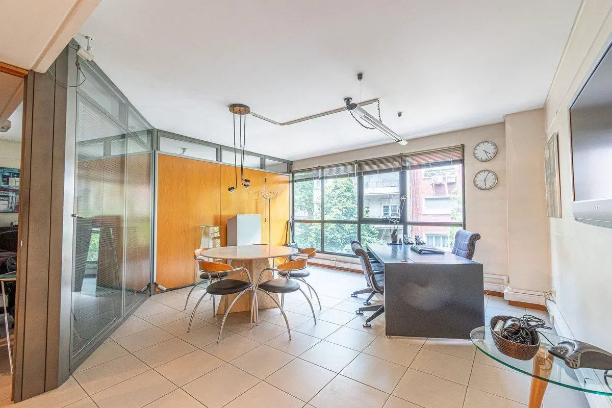 OFICINA LISTA PARA OPERAR - PISO de 100 m² 5