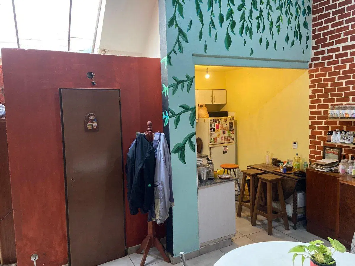 PH 3 AMBIENTES, EN VENTA. ALMAGRO. BALCON INTERNO 5