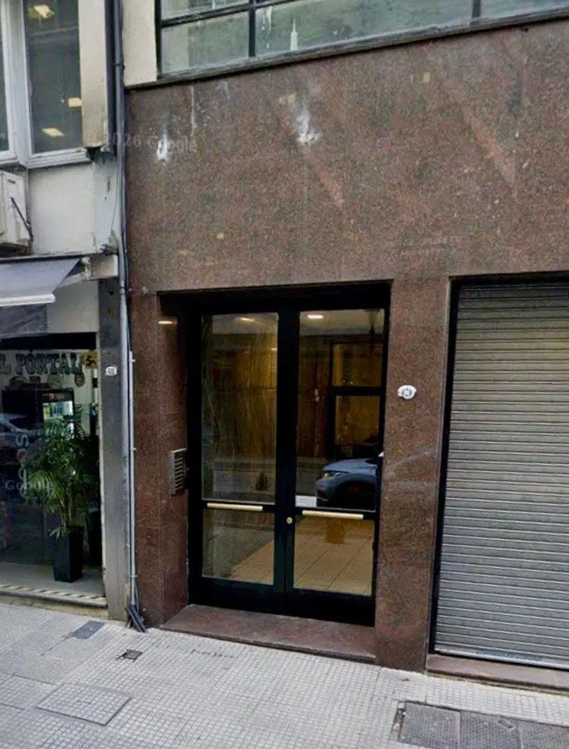 VENTA DE MONOAMBIENTE SUPER GRANDE MICROCENTRO 2