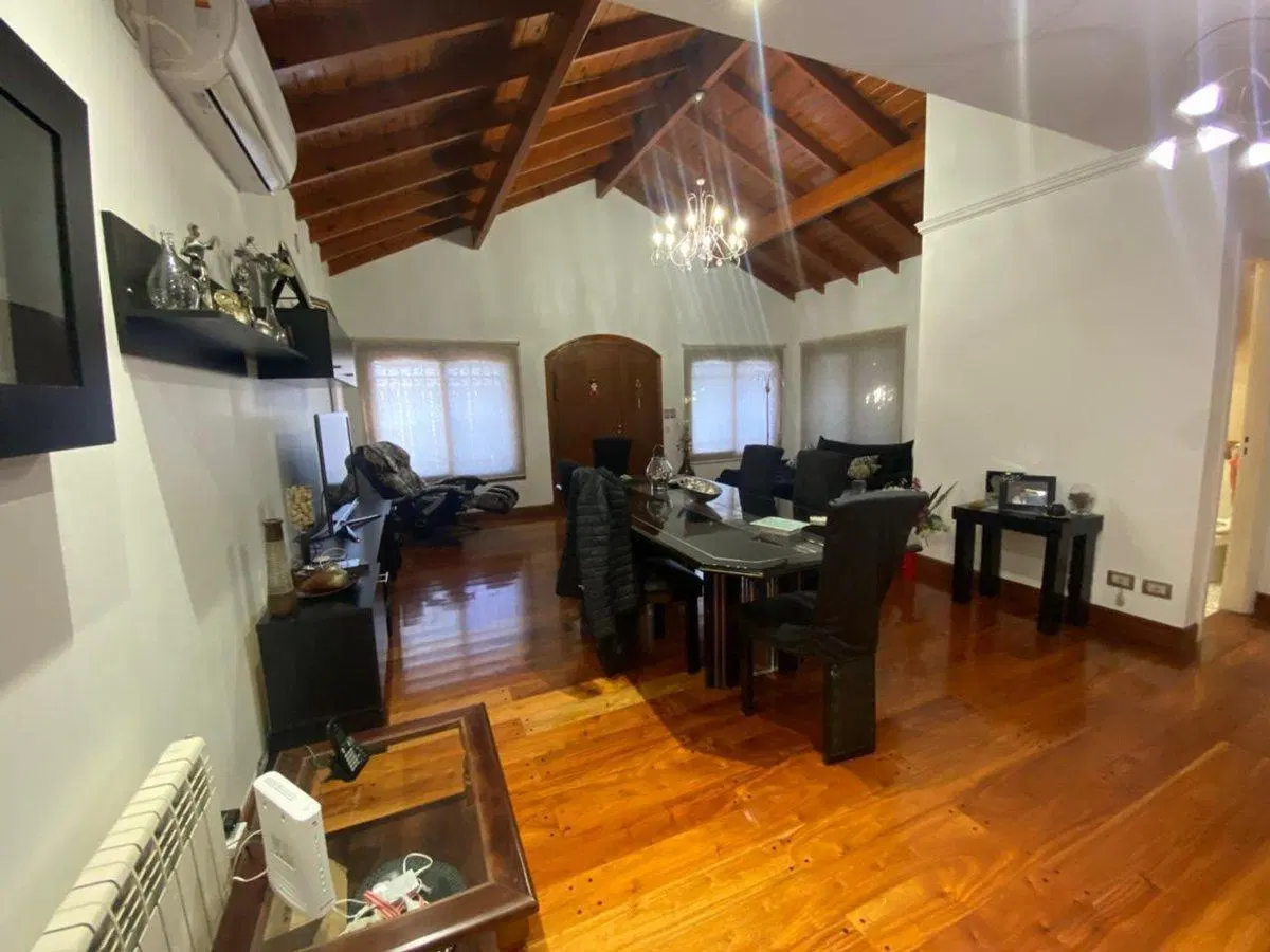 VENTA DE INCREIBLE PROPIEDAD EN CIUDAD EVITA 5