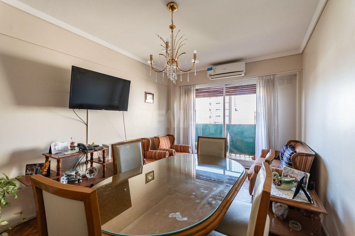 Venta Dpto. 5° Piso. Floresta, 3 Amb. Fte. Balcón