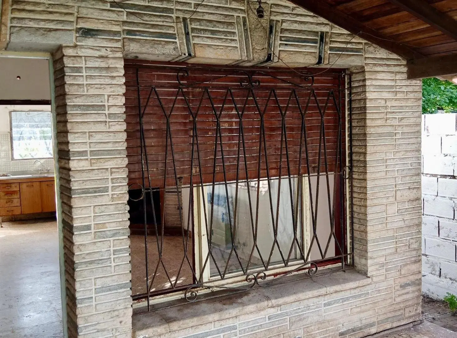 CHALET EN VENTA SOBRE LOTE DE GRAN SUPERFICIE 2
