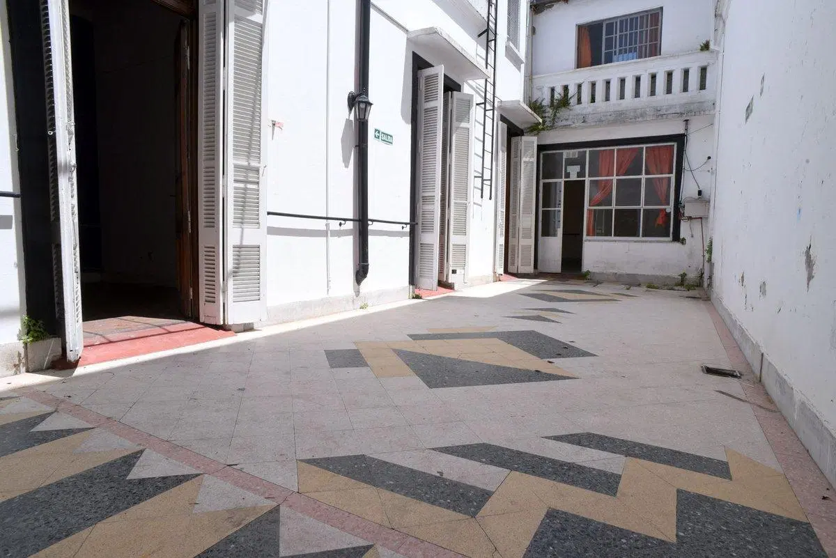 VENTA  Casa apta comercial en Barracas 4