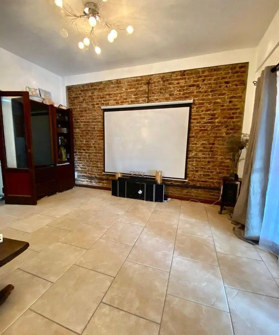 VENTA HERMOSA CASA - DOS PLANTAS - VILLA LUZURIAGA 3
