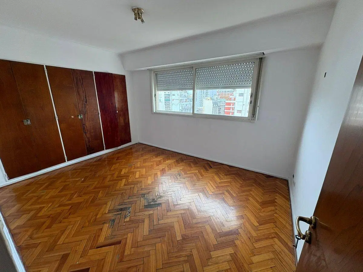 Excelente departamento MUY LUMINOSO 5