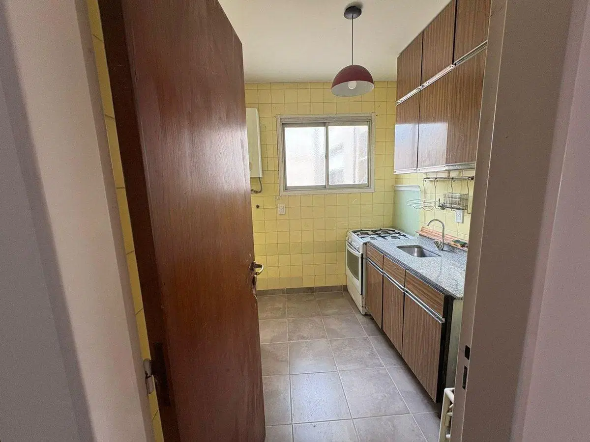 Excelente departamento MUY LUMINOSO 8
