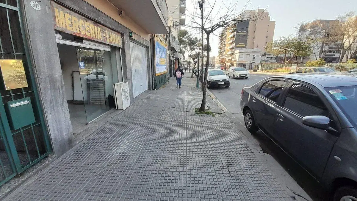 VENTA LOCAL COMERCIAL EXCELENTE ESTADO 7