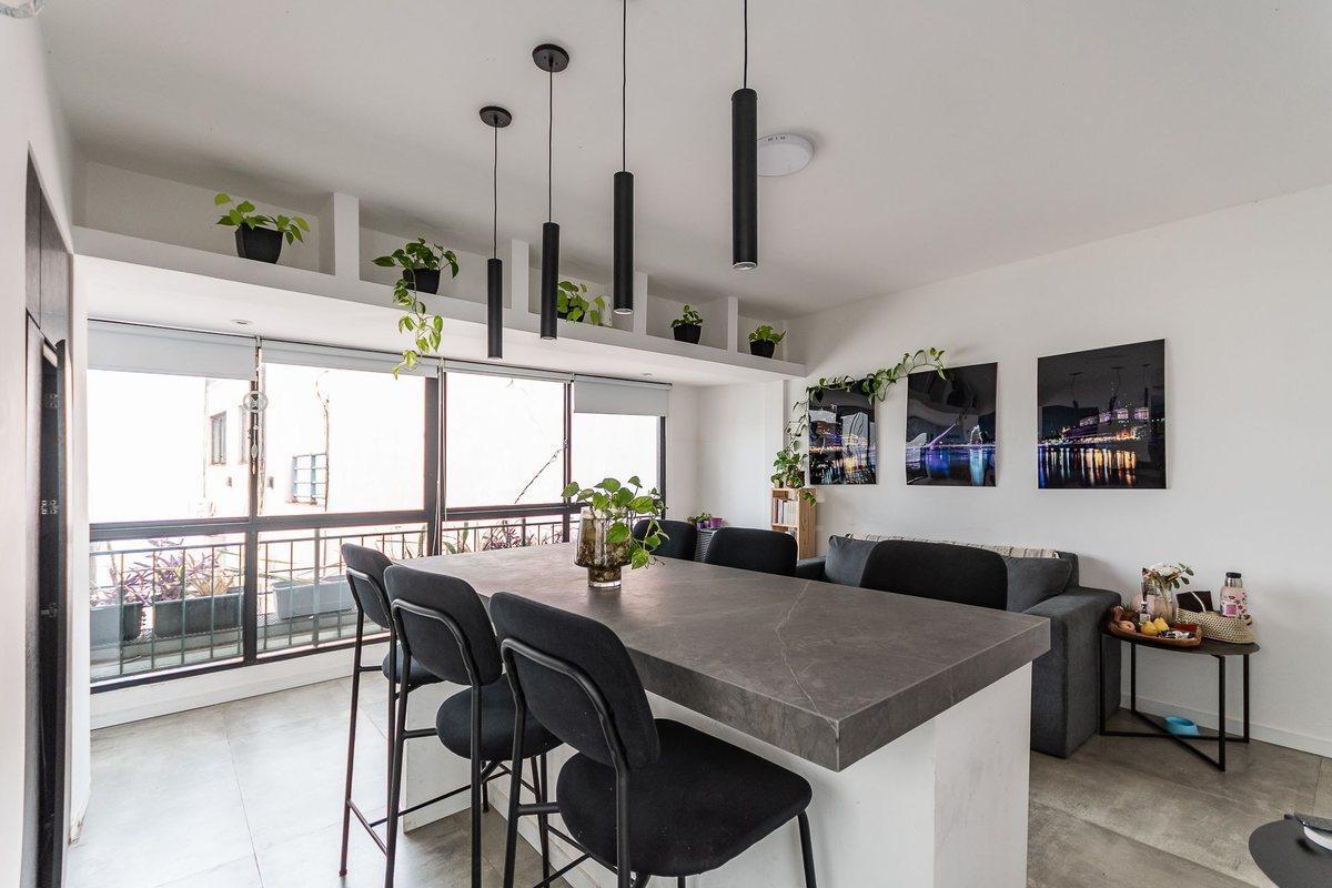 VENTA TRES AMB. BALCON PALERMO