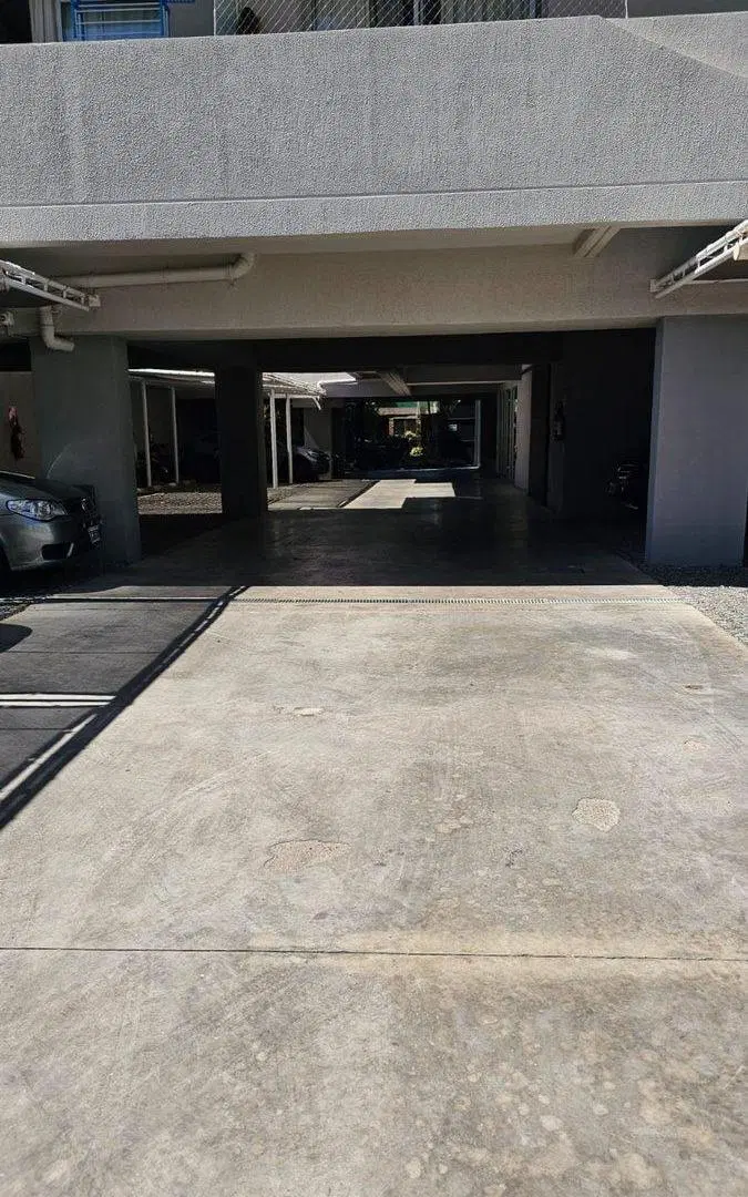 VENTA COCHERA SANTOS LUGARES 6
