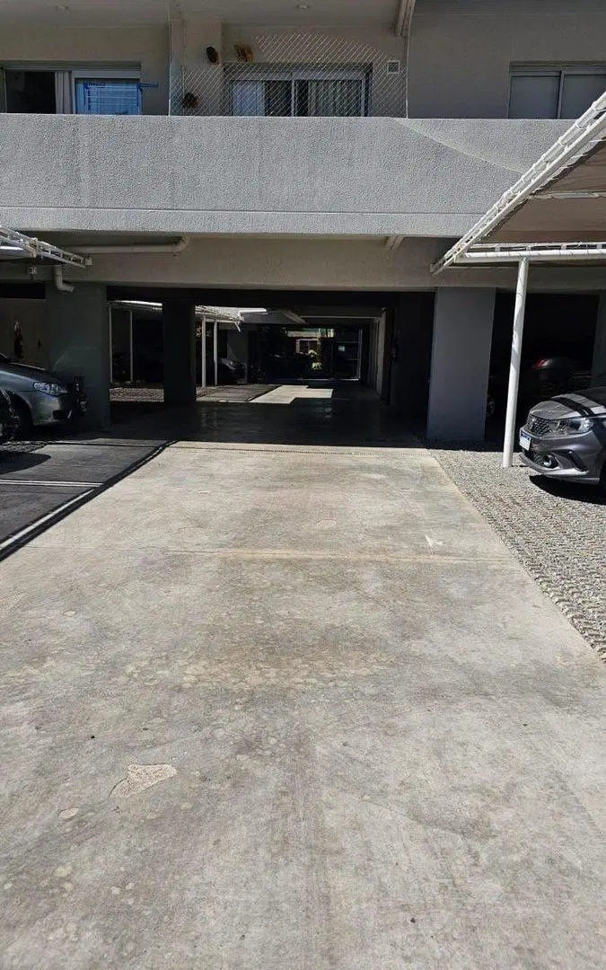 VENTA COCHERA SANTOS LUGARES 2