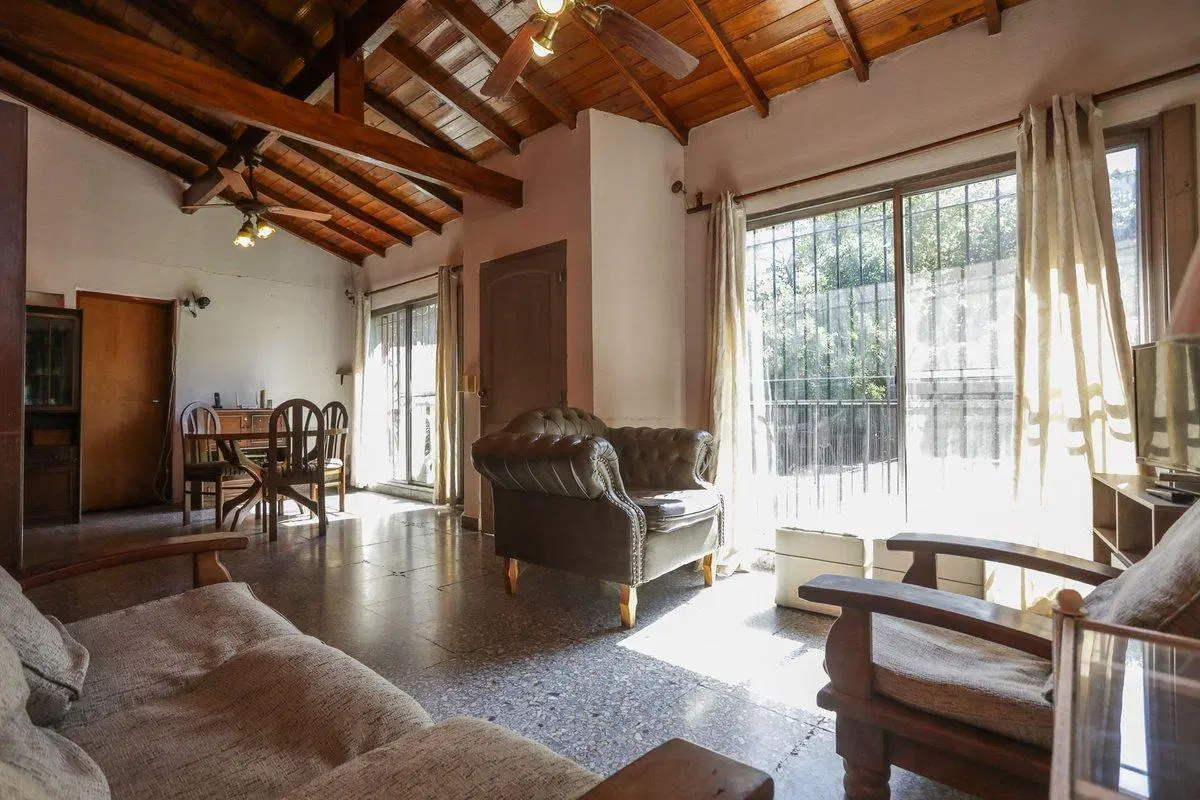 VENTA - Casa 5 Amb Cochera y Jardin - LA HORQUETA 3