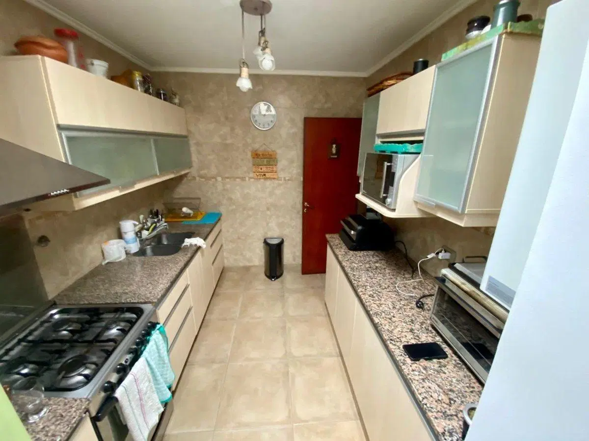 VENTA DE HERMOSA CASA 5 AMBIENTES EN VILLA CELINA 2