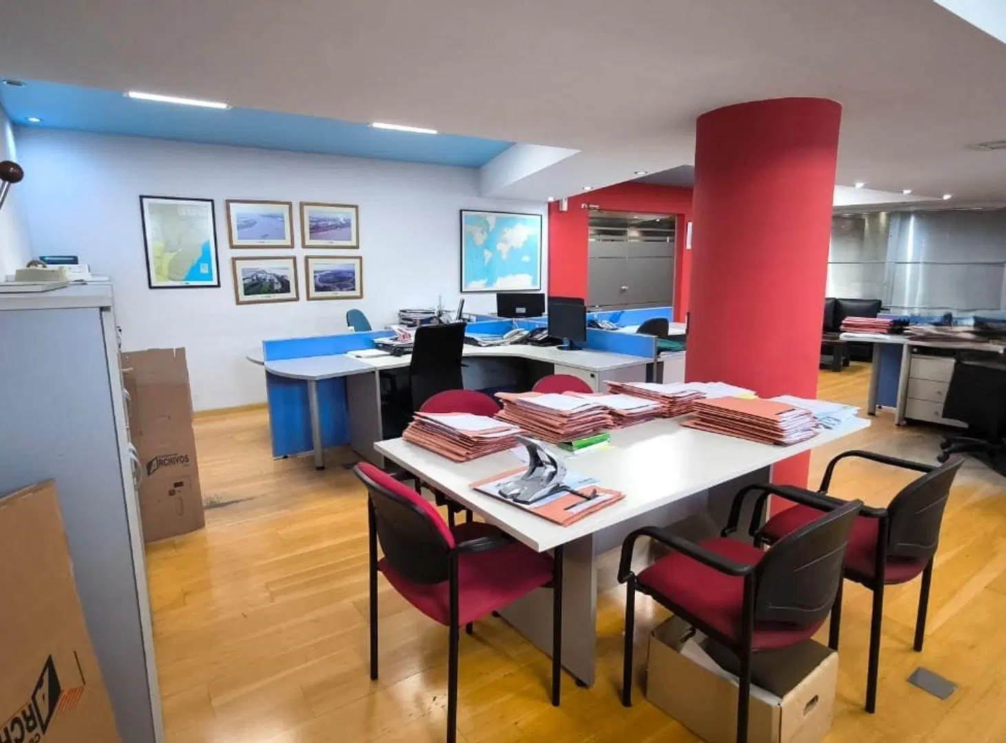 VENTA OFICINA 295 m2 EN PLANTA 8 COCHERAS 5