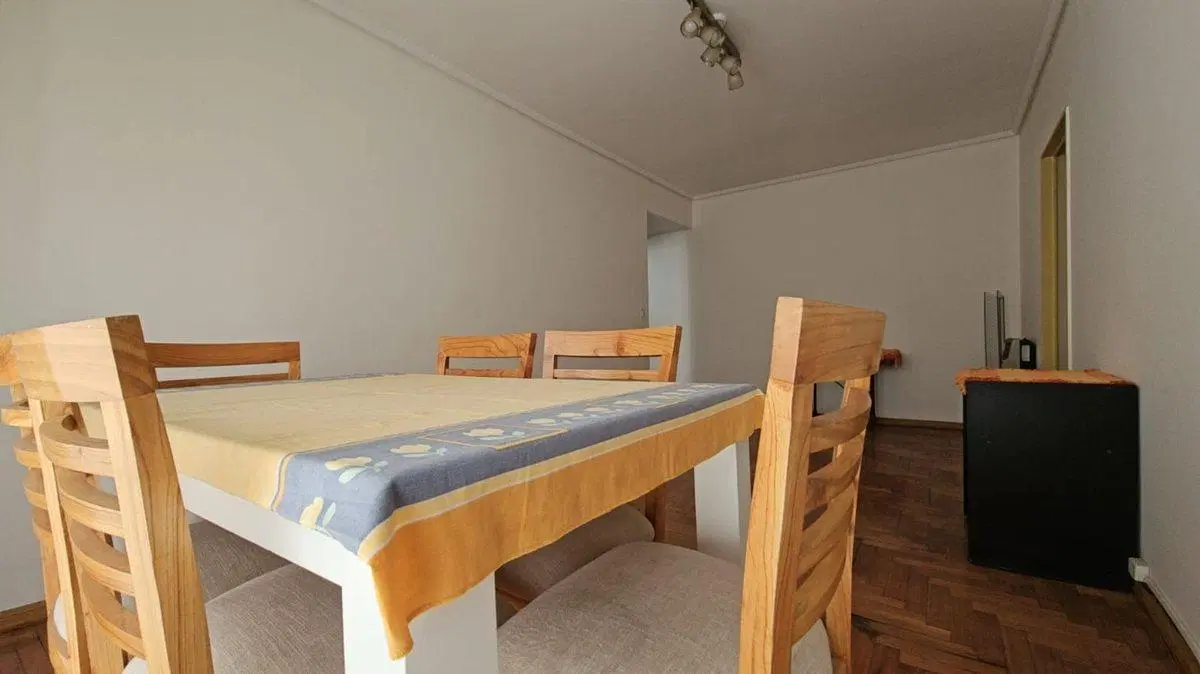VENTA DEPTO 2 AMB - ESPACIO GUARDA COCHE- ZONA LDZ 8