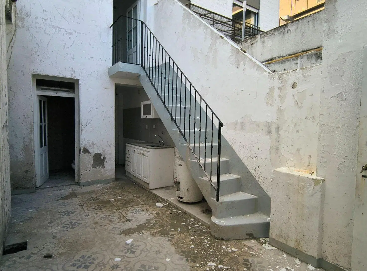 VENTA PH - 3 AMB CON PATIO -A REFACCIONAR- PALERMO 2