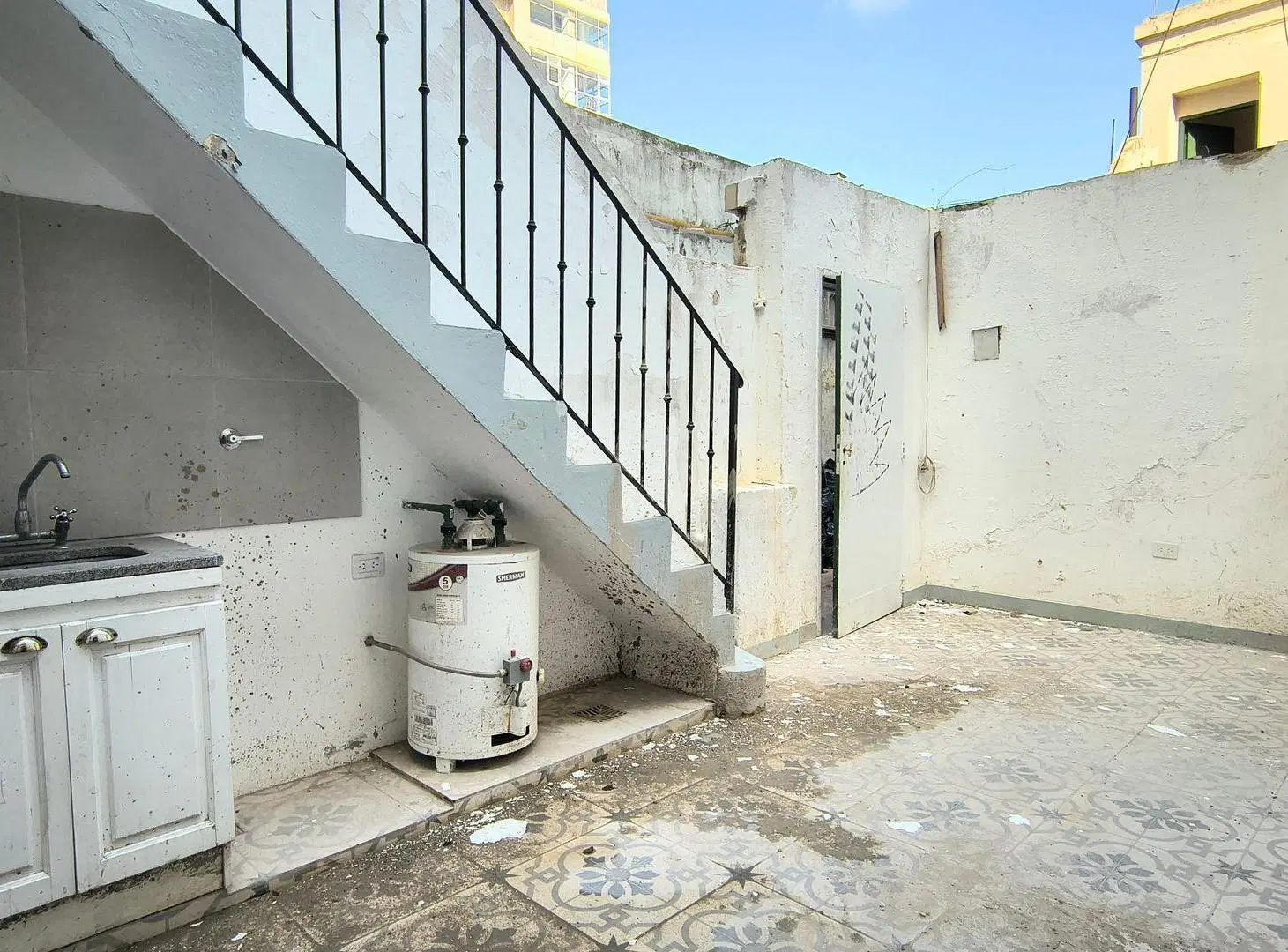 VENTA PH - 3 AMB CON PATIO -A REFACCIONAR- PALERMO 3