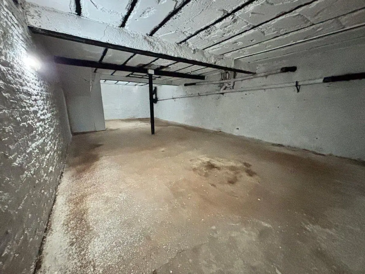 VENTA LOCAL Planta Baja y Sótano en CONSTITUCION 3
