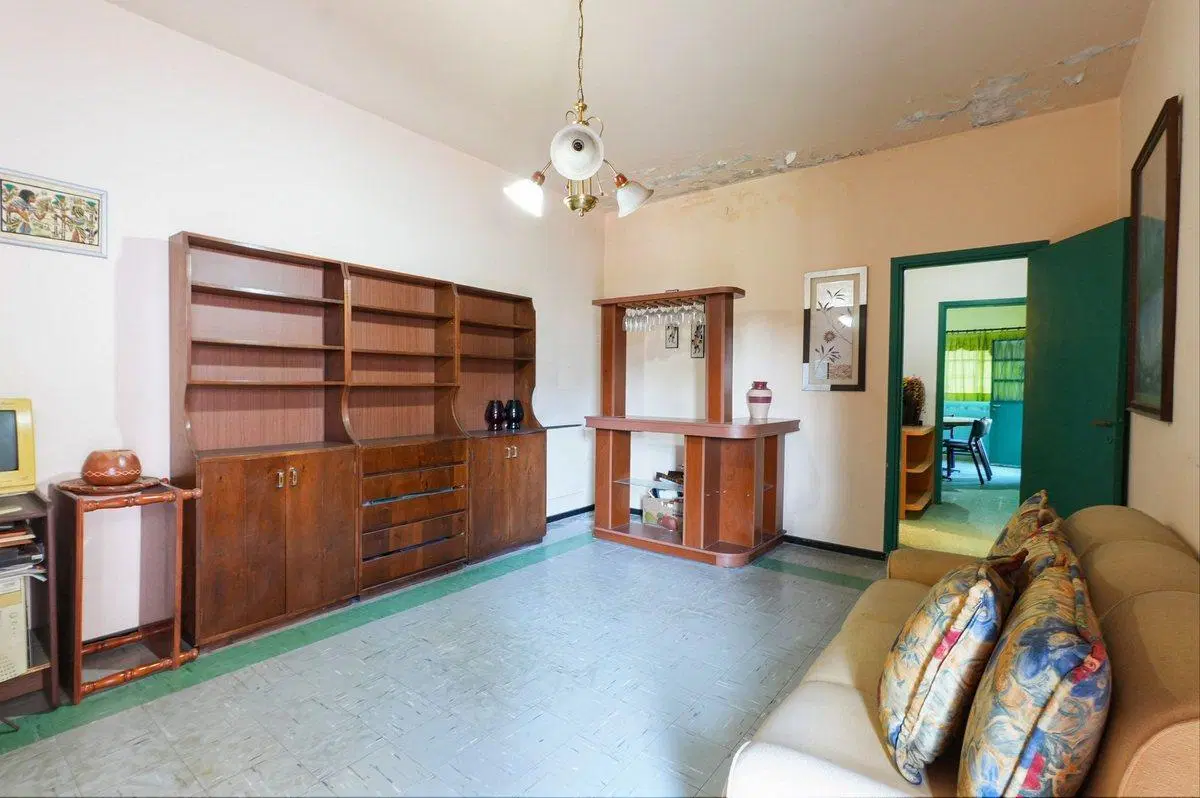 VENTA - CASA MULTIFAMILIAR CON JARDIN - PADUA 2