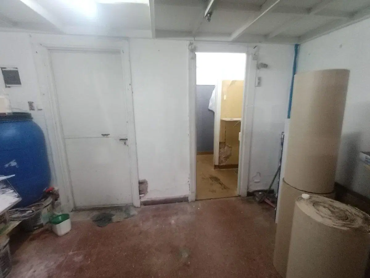 VENTA local comercial en Balvanera 4