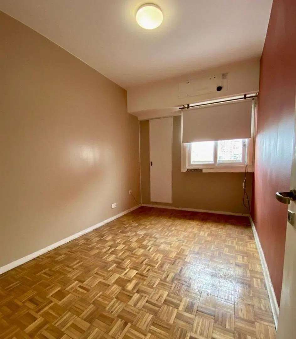 VENTA DE PISO 4 AMB. REFACCIONADO - COLEGIALES 5