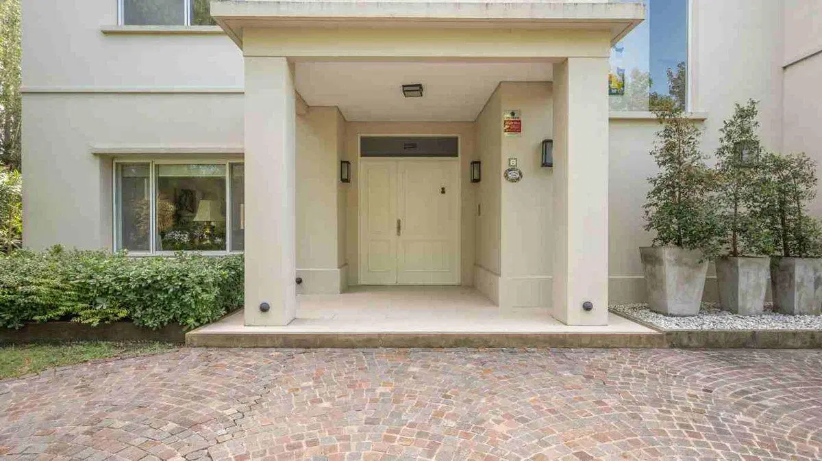 VENTA CASA AL LAGO EN LA ISLA, NORDELTA - 501 m² 4