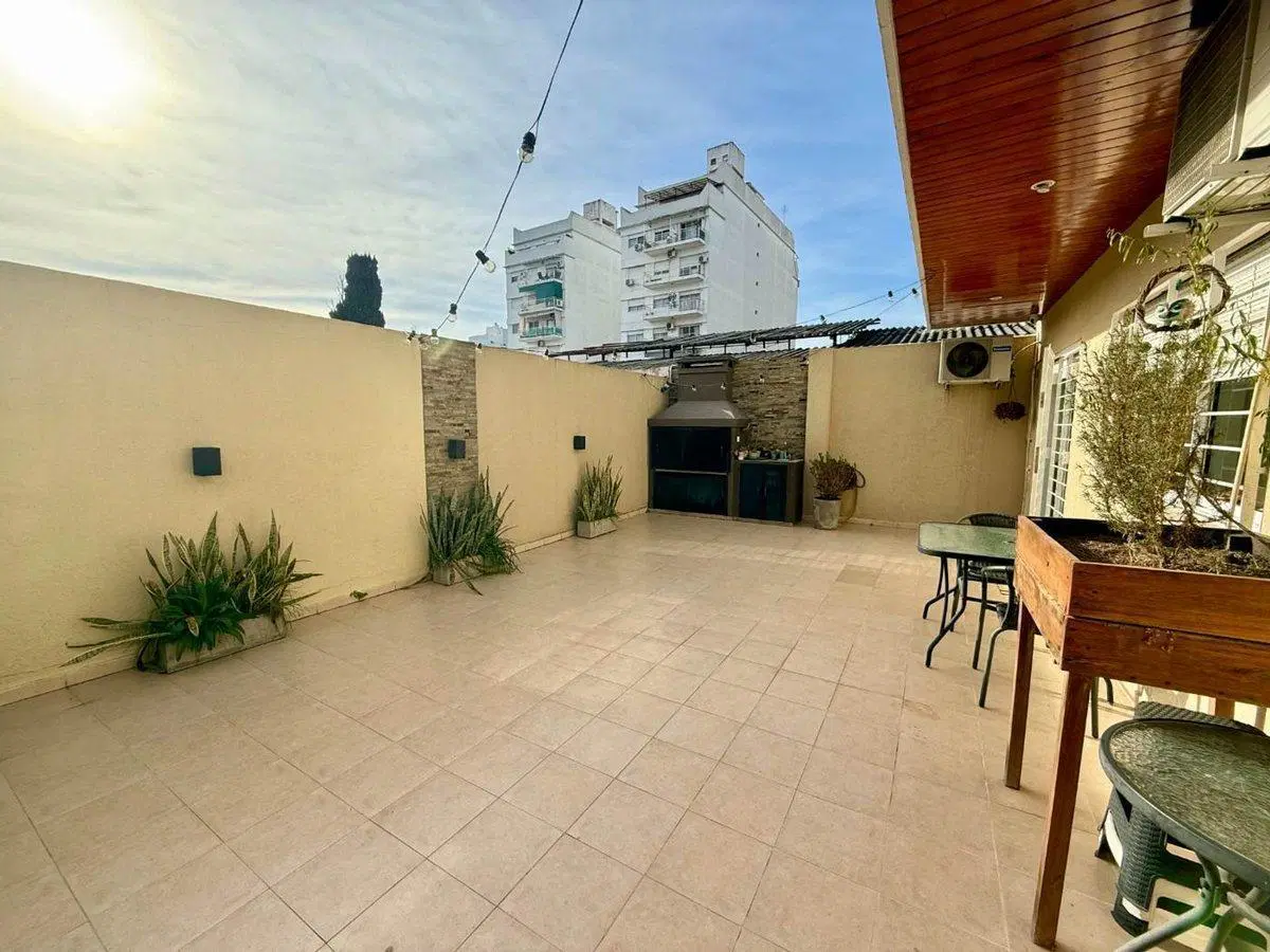 DEPTO 3 AMB-2 BAÑOS-PATIO/TERRAZA-COCHERA CUBIERTA 3