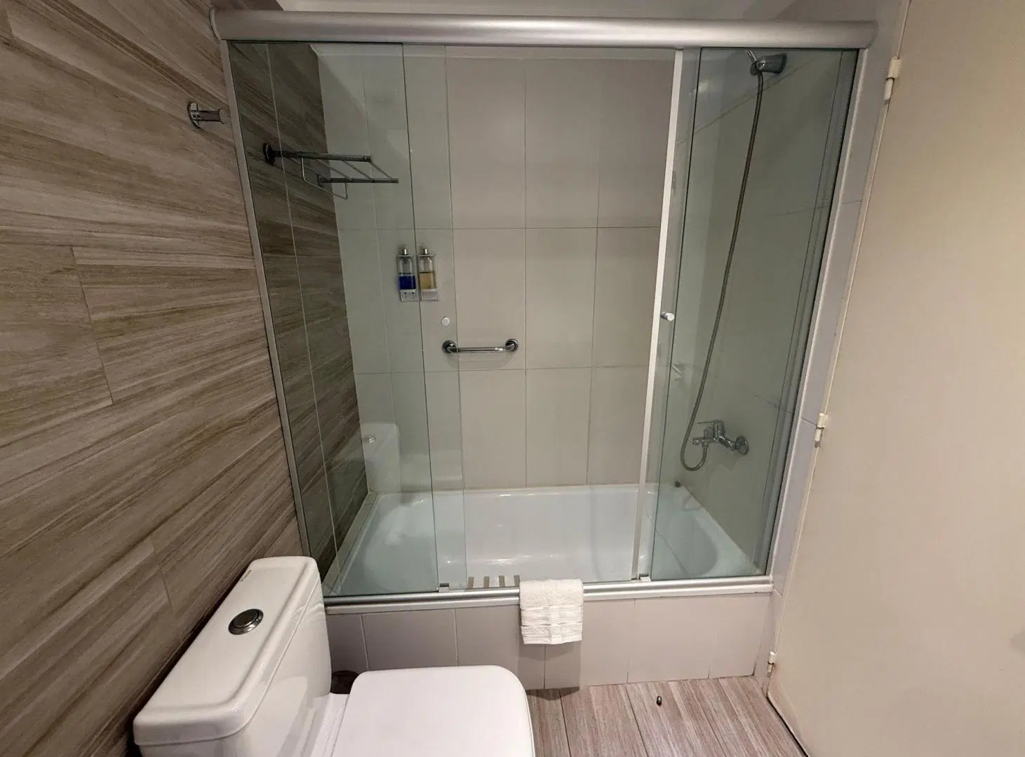 Venta monoambiente con Balcón, Pileta y Gym 3