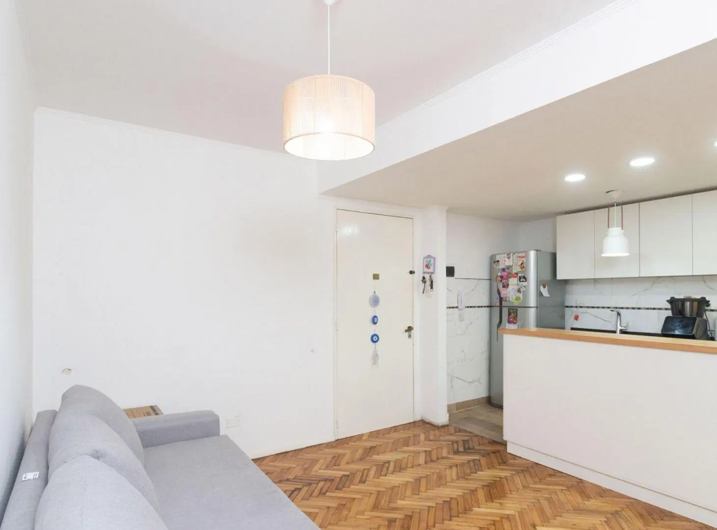 Venta Excelente 2 Ambientes Refaccionado e/Almagro 2